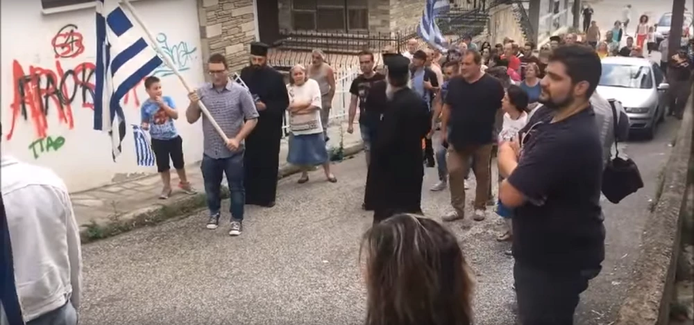 «Σείστηκε» η γη στη Καστοριά: «Αλήτες πολιτικοί, η Μακεδονία είναι Ελληνική» – Αποκάλυψη-«βόμβα» του Κ. Αχ. Καραμανλή για την συμφωνία